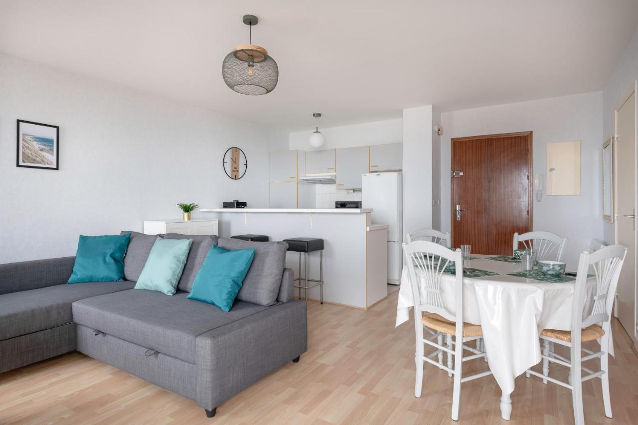 Tres Bel Appartement Avec Vue Sur Mer A 波尔尼谢 外观 照片