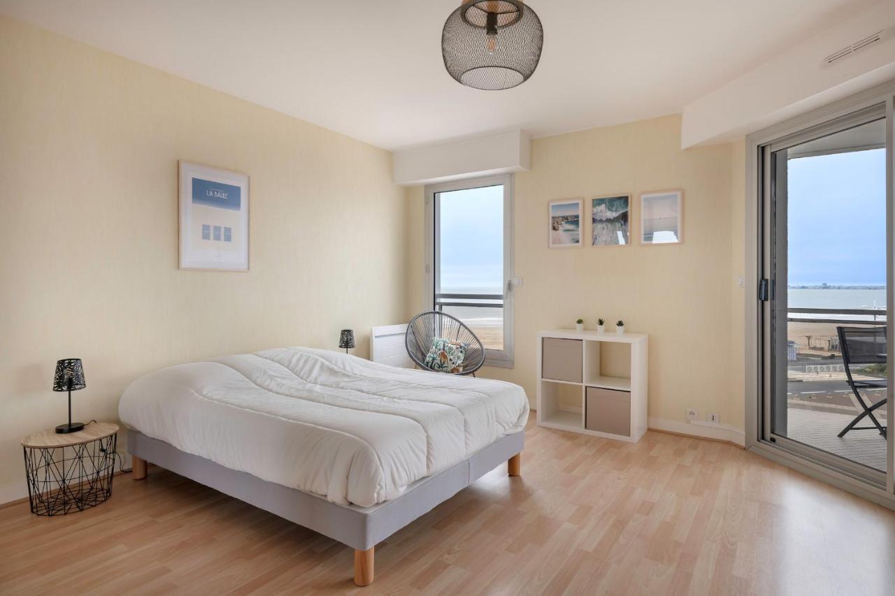Tres Bel Appartement Avec Vue Sur Mer A 波尔尼谢 外观 照片