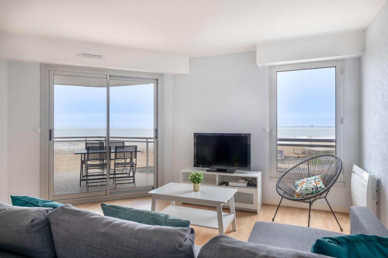Tres Bel Appartement Avec Vue Sur Mer A 波尔尼谢 外观 照片